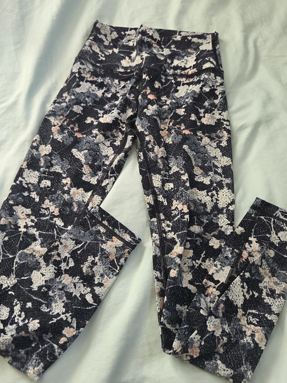 lululemon athletica Multi Color Abstract print leggings Size 4